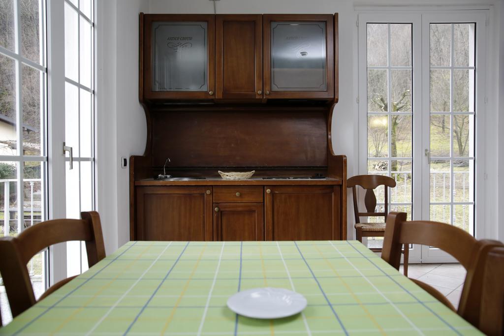 Residence Antico Crotto Porlezza Habitación foto
